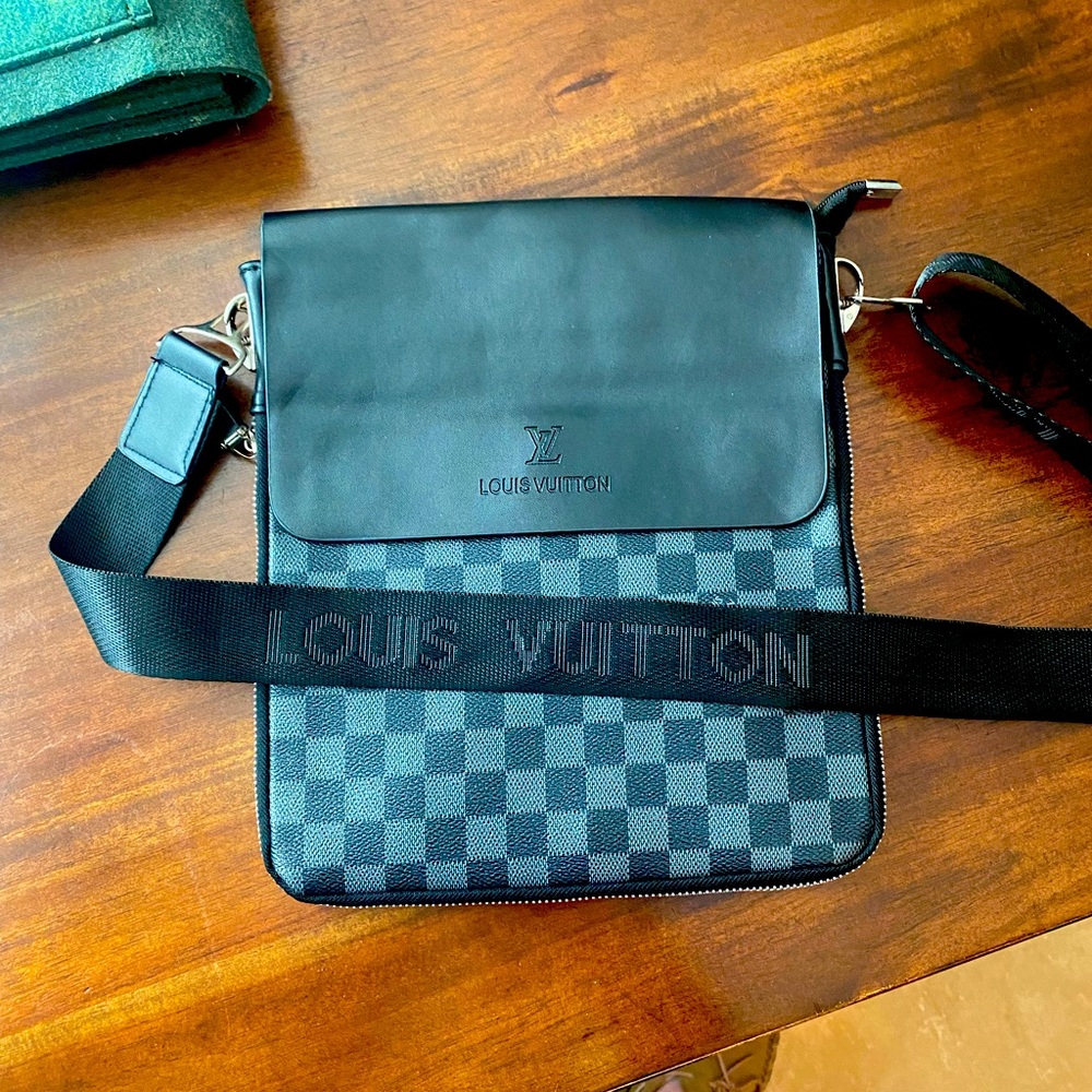 Faux Louis Vuitton Crossbody